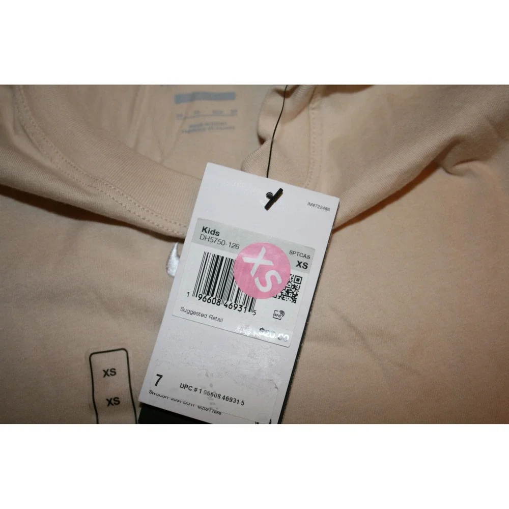 Nike Kids XS Sportswear Essential Loose Fit Crop‎ T-Shirt Tan Beige DH5750-126